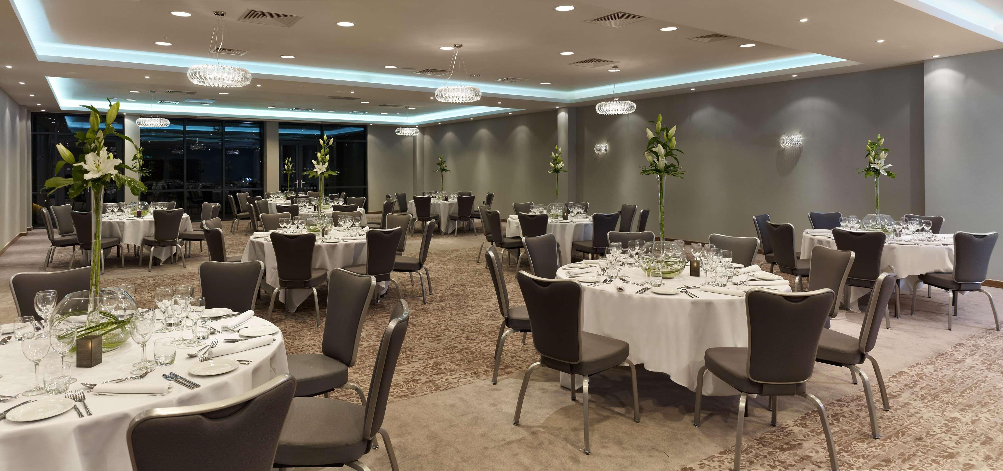 Doubletree By Hilton Lincoln Hotel Restoran gambar