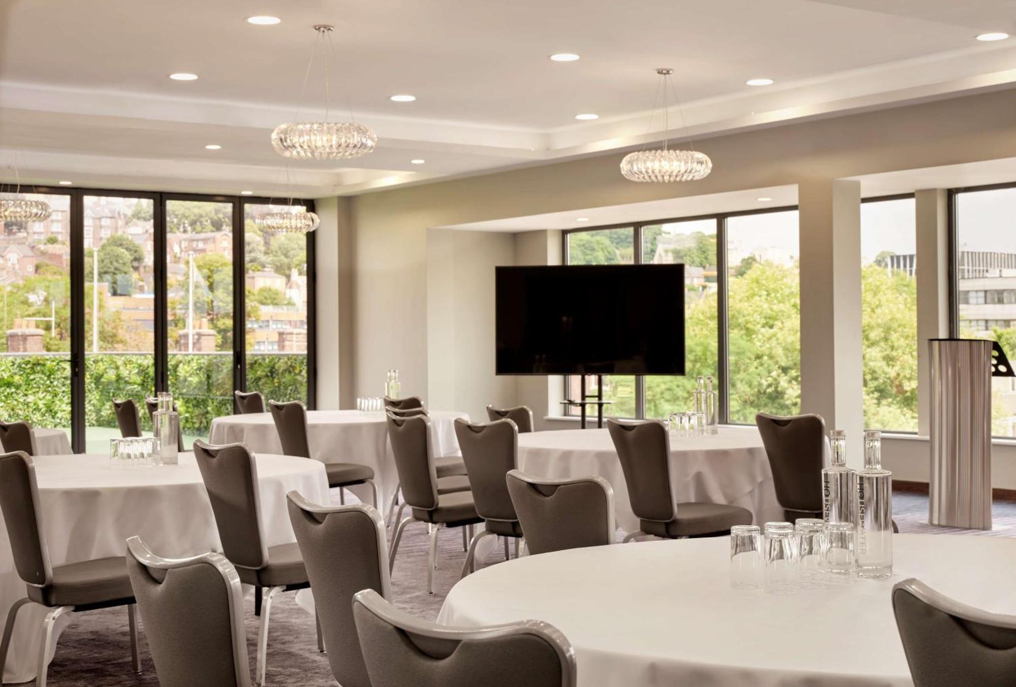 Doubletree By Hilton Lincoln Hotel Luaran gambar